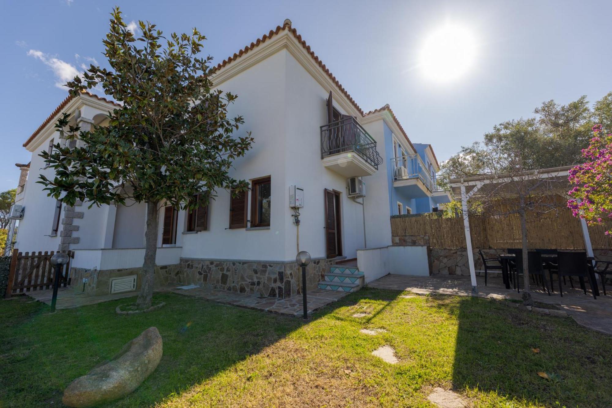 Appartamenti Le Magnolie Budoni Exterior foto